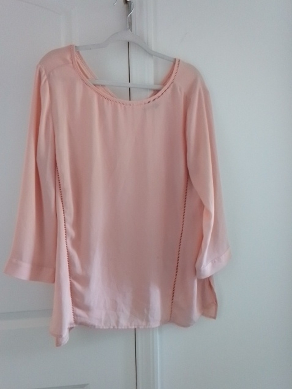 Banana Republic Light Peach Scoop Neck Long Sleeve Top